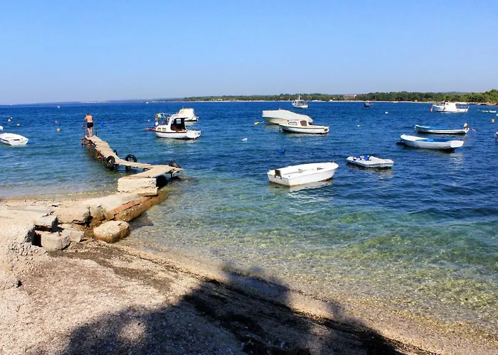 Διαμέρισμα With Wifi Stinjan, - 7245